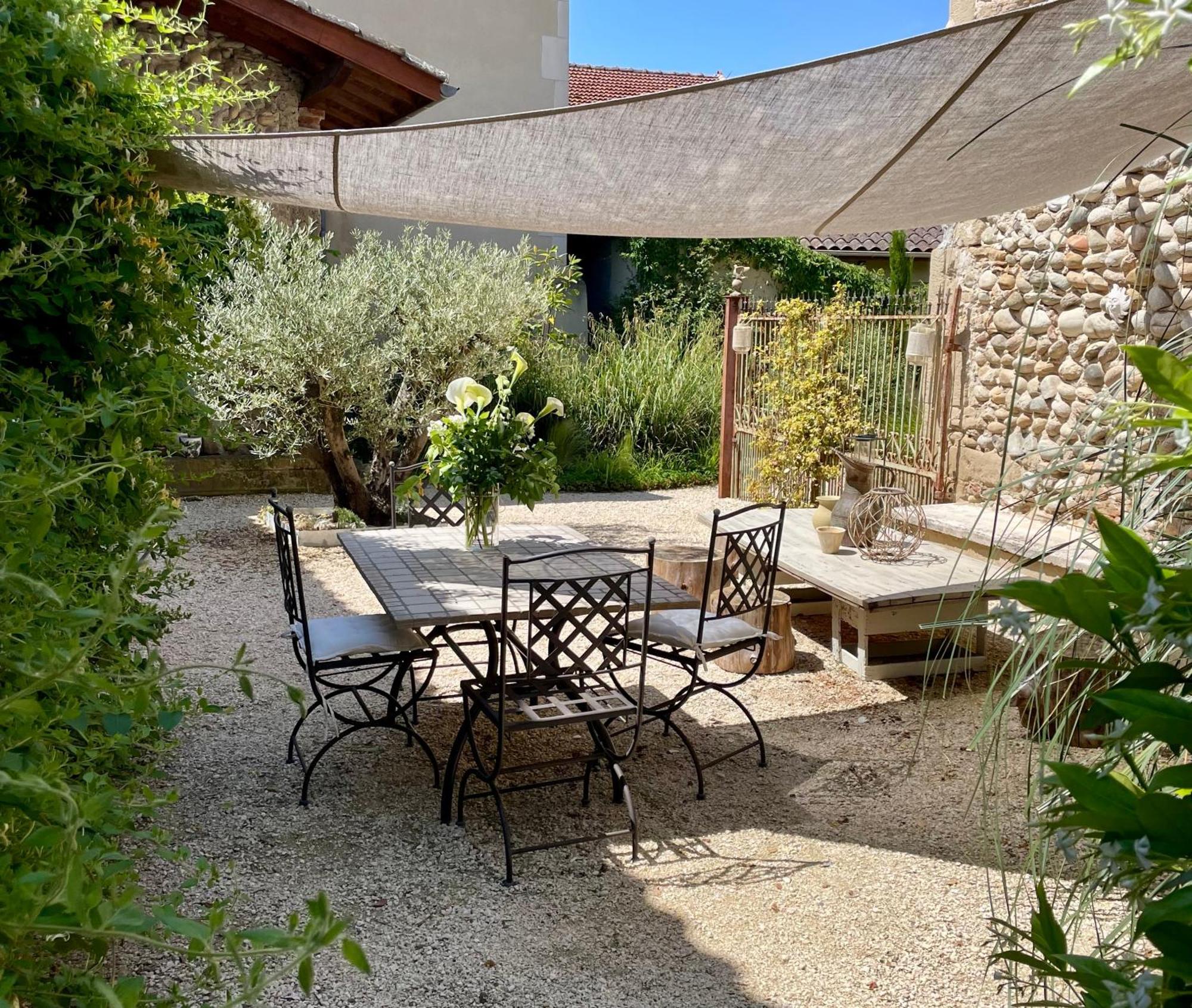 La Suite Dromoise 1809 Saint-Paul-les-Romans Bagian luar foto